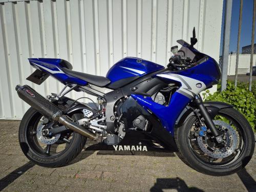 Yamaha R6 uit 2003