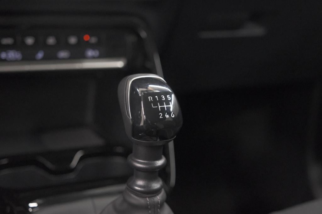 Citroen C3 Aircross 1.2 turbo 100pk plus | camera | parkeersensoren | apple