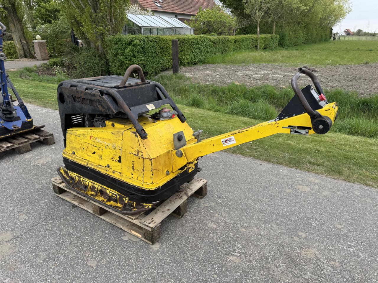 Wacker Trilplaat  Type: DPU 100-70