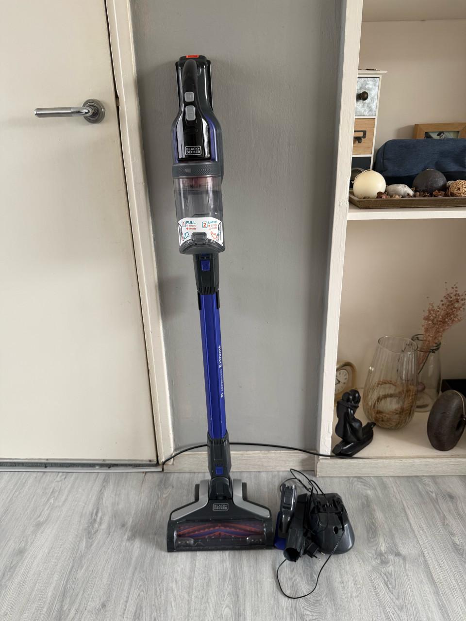 Black en Decker steelstofzuiger zo goed als nieuw met accu