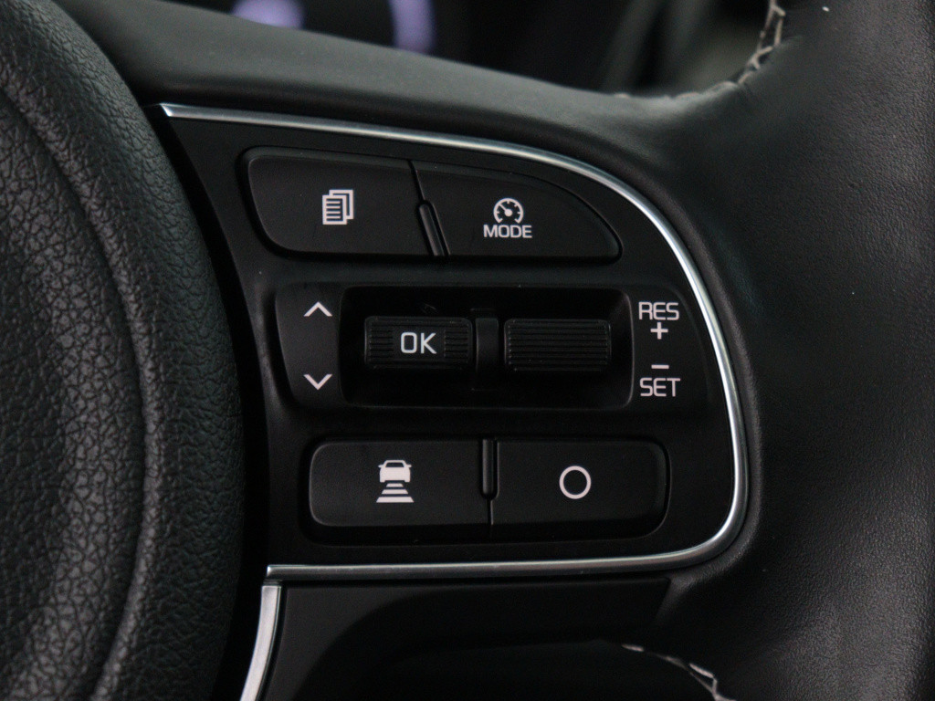 Kia E-niro dynamicplusline 64 kwh | navigatie | schuifdak | led | stuur-/st