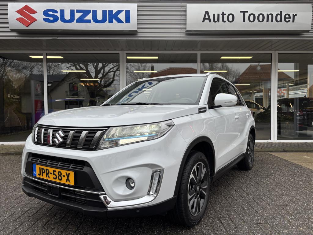 Suzuki Vitara 1.4 boosterjet style smart hybrid