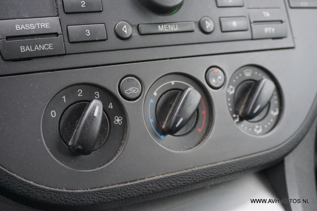 Ford C-max focus 1.8-16v ghia