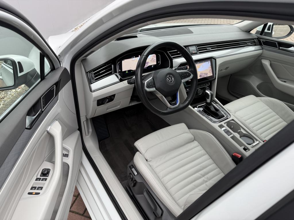 Volkswagen Passat variant 1.4 tsi phev gte 218pk | pano dak | head up | tre