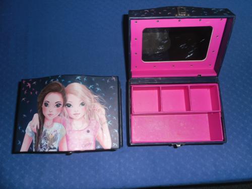 SIERRADEN KISTJE  TOP MODELS ENZ