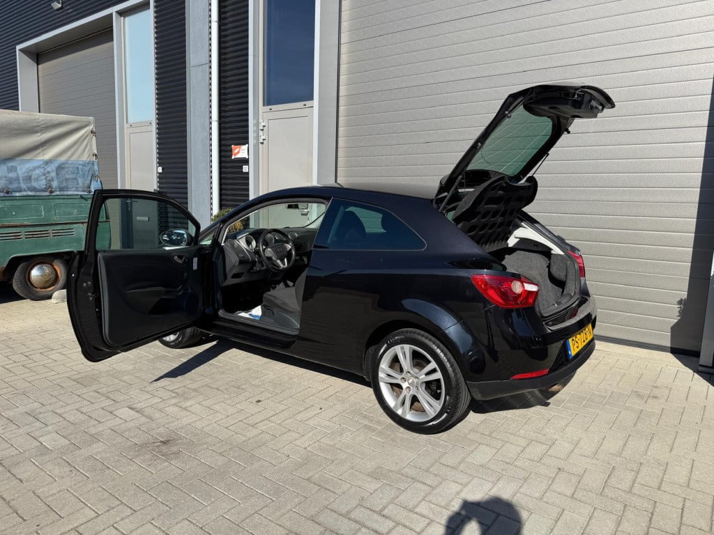 Seat Ibiza sc 1.6 reference/ vol jaar apk/airco/lichtmetaal/