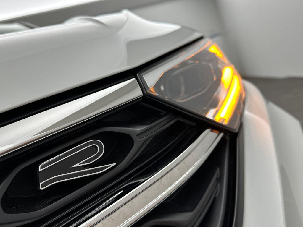 Volkswagen T-roc r-line-edition 1.5 110 kw / 150 pk tsi suv 7 versn