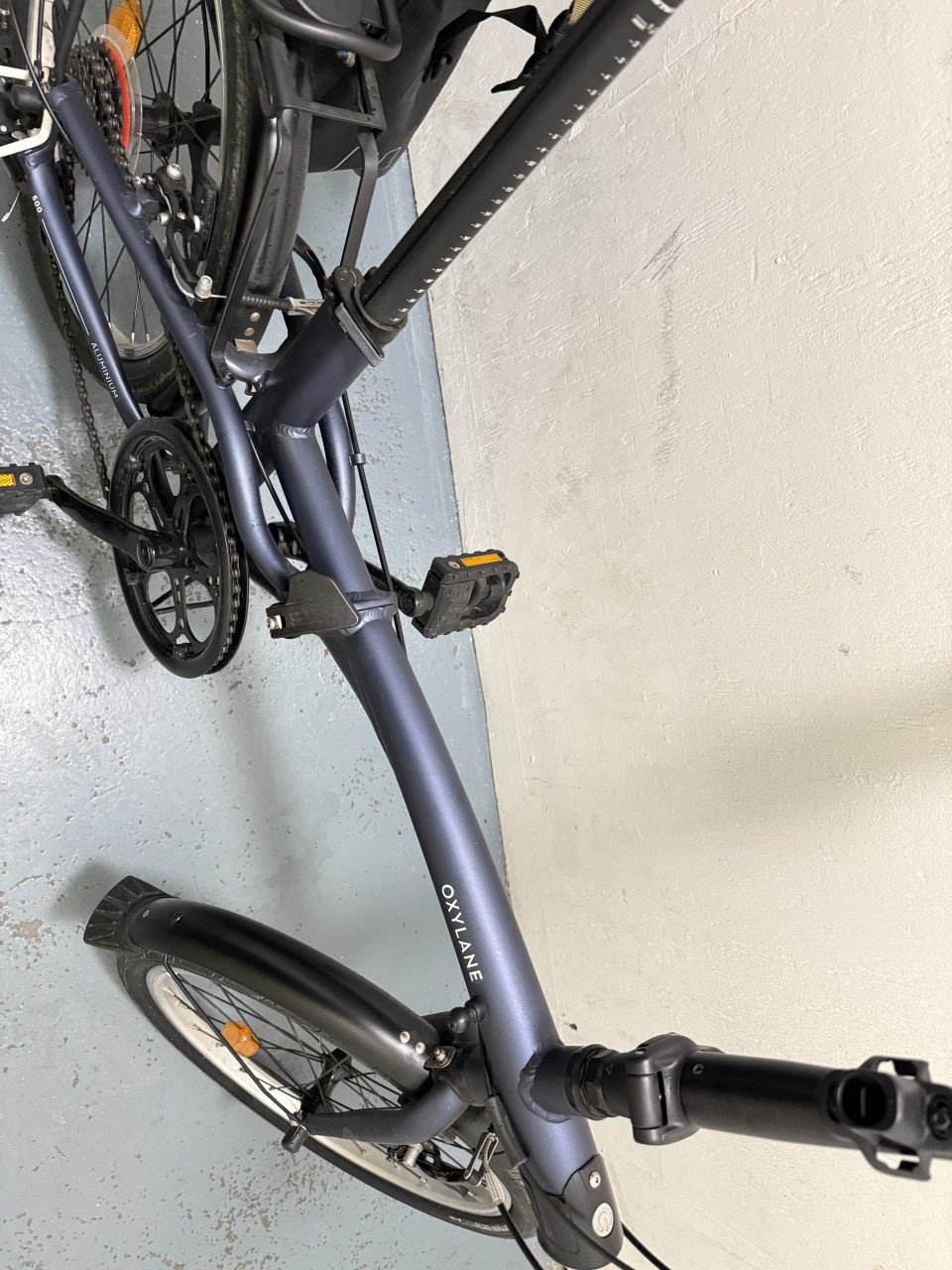In nieuwe staat 2 vouwfietsen merk B-twin 500