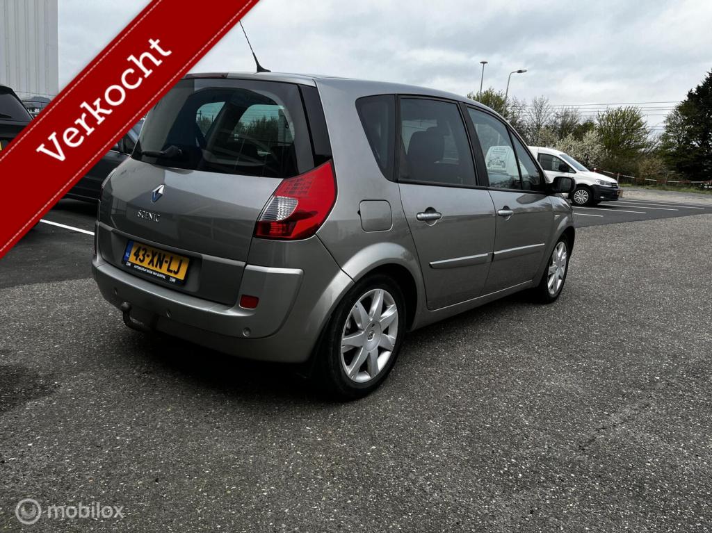 Renault Scenic 2.0-16v tech line