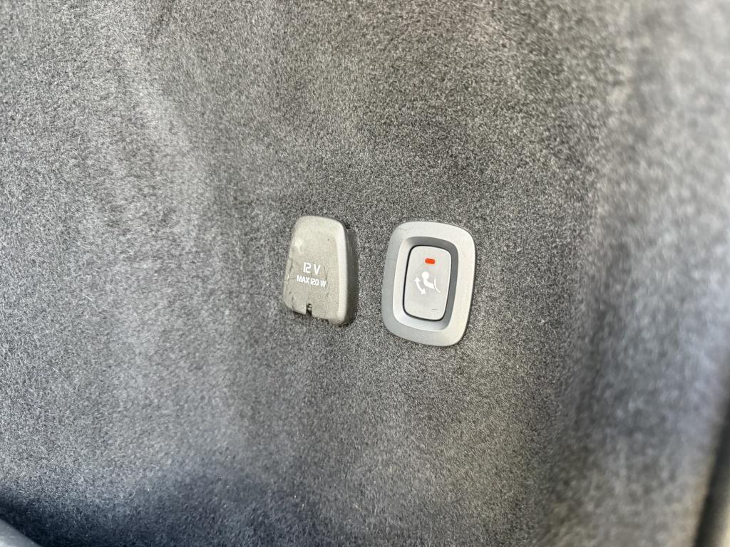 Volvo V60 t6 340pk recharge r-design| panodak| adap.cruise| trekhaak| 360c