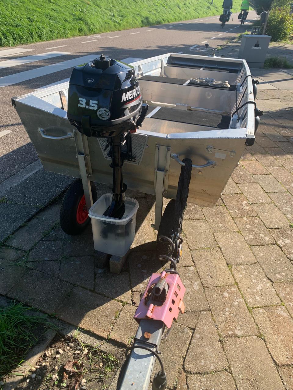 Qwest 330S Aluminium Boat
