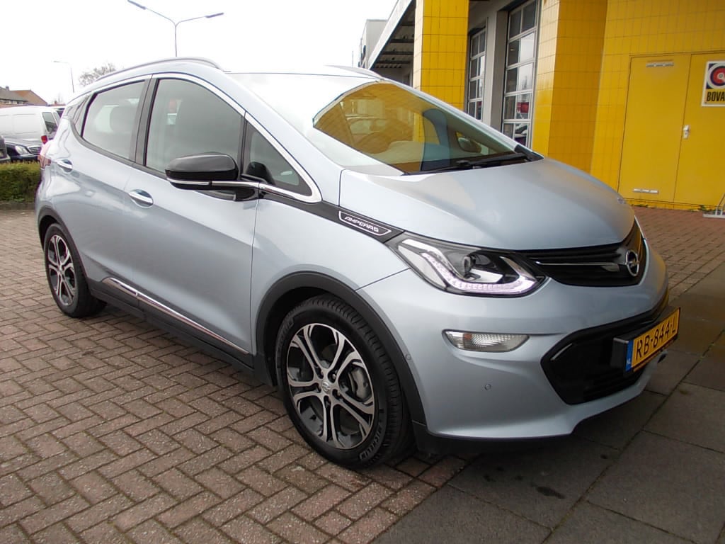Opel Ampera-e navi, cr.control, leer, stoelverw., stuurverw