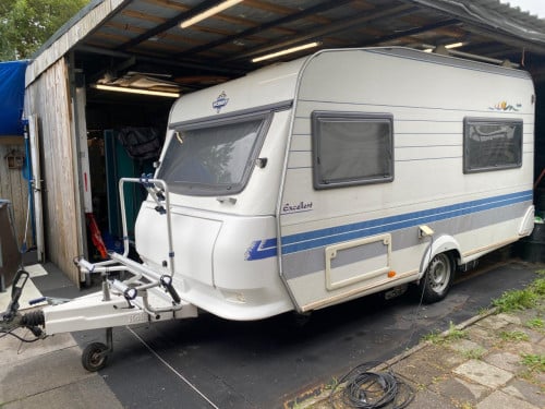 Caravan Hobby 400 SF | 2000 | 4 personen | Veel extra’s |