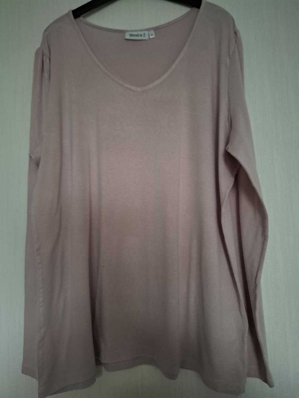 Yessica V-hals longsleeve poederroze. Maat XL