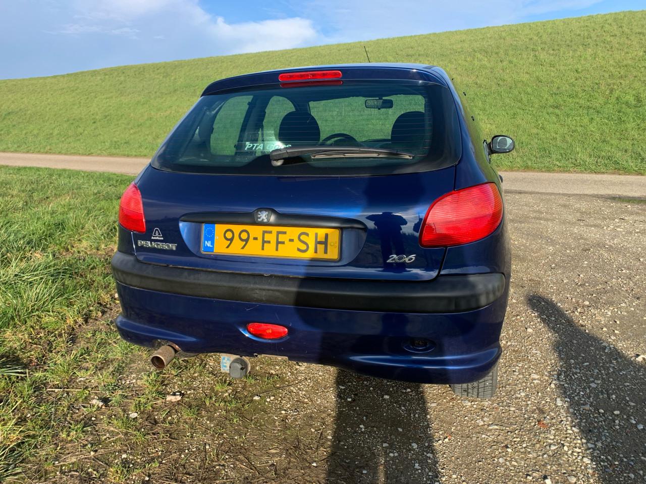 Peugeot 206