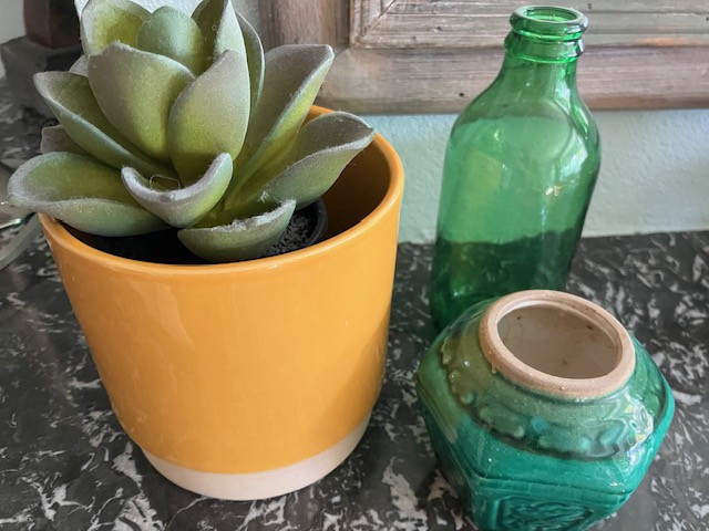 Set van 2 bloempotten  Gina Da Eno Duo geel NIEUW 10 x 11 cm.