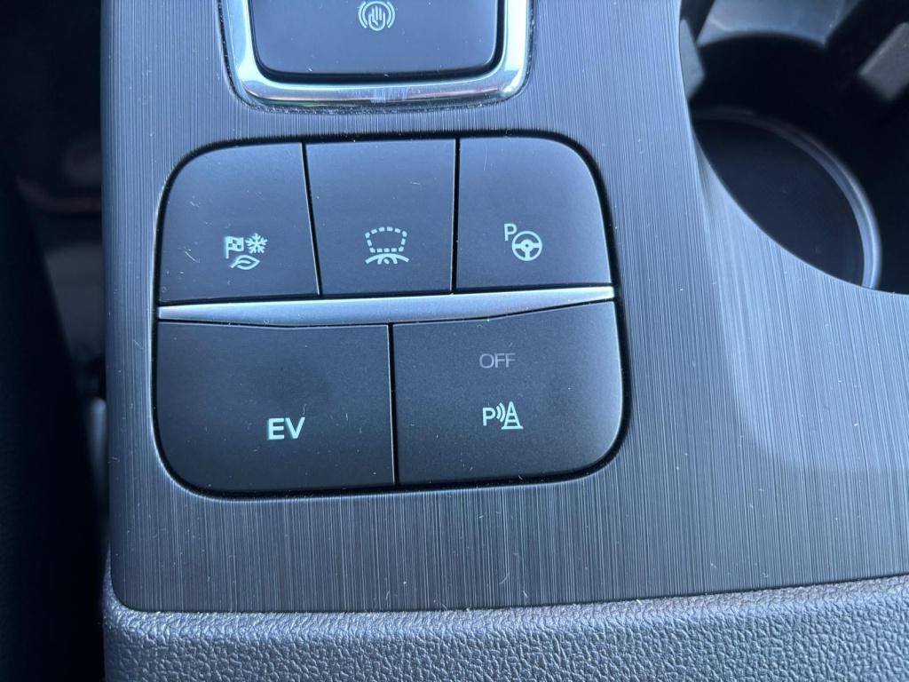 Ford Kuga 2.5 phev e-cvt 225pk st-line x , pano dak , adaptive cc , voorrui