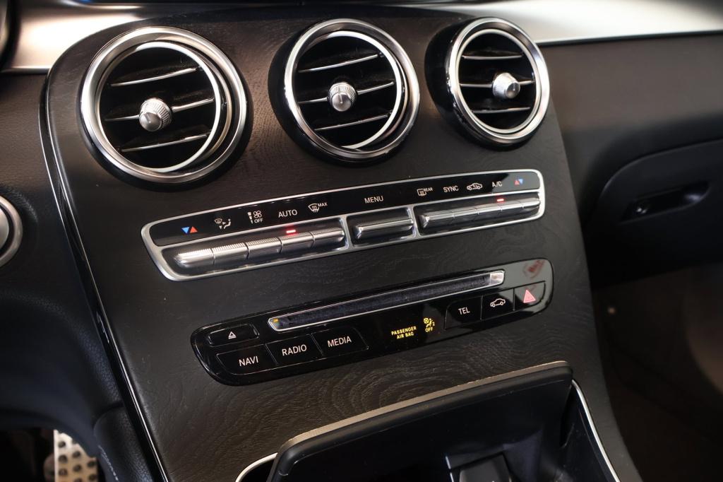 Mercedes-Benz Glc 250 4matic edition 1, dealer oh, wegd trekhaak, panodak, 