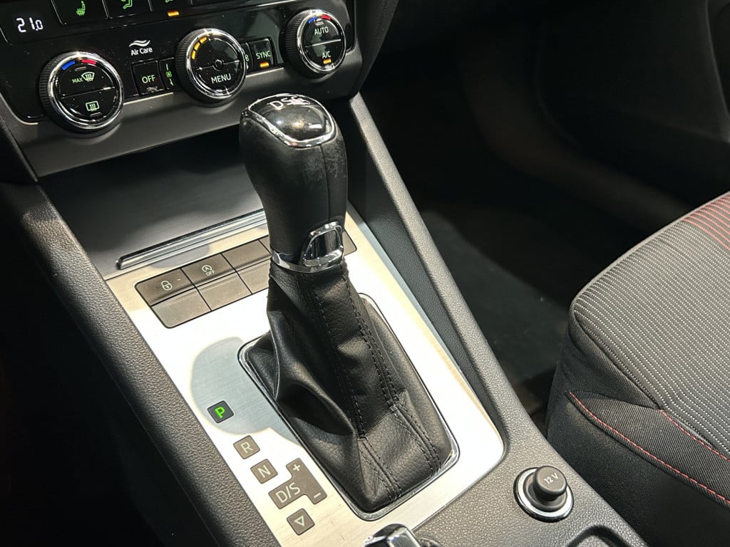 Skoda Octavia combi 1.0 tsi style sportline int.