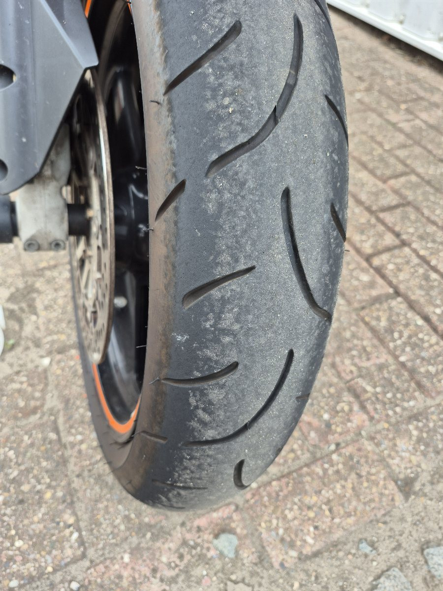 KTM990SMT uit 2008