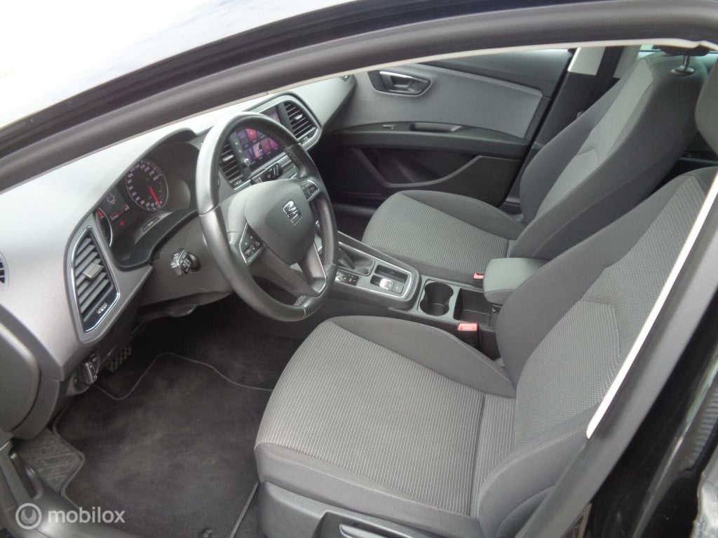 Seat Leon Sportstourer st 1.0 ecotsi style business/airco/led/pdc/automaat 