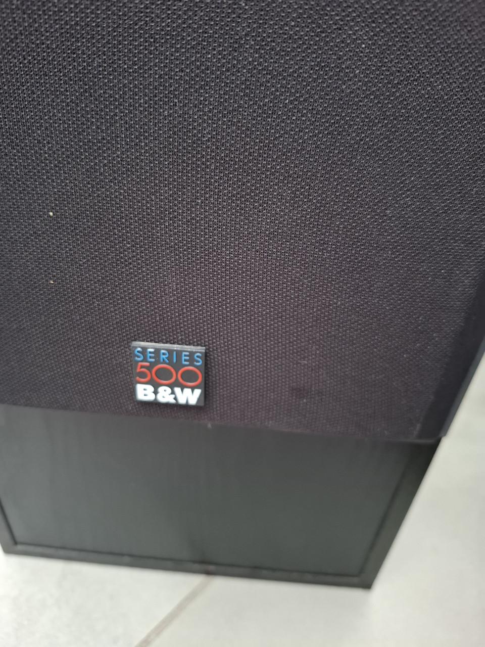 Te koop: een paar B&W DM 580 vloerstaande luidsprekers in zeer goede staat.