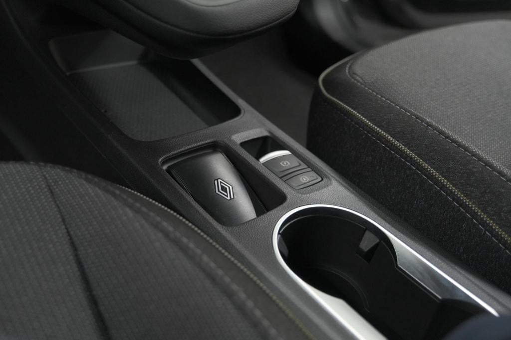 Renault Captur mild hybrid 160 edc techno | pack winter | camera | adaptiev