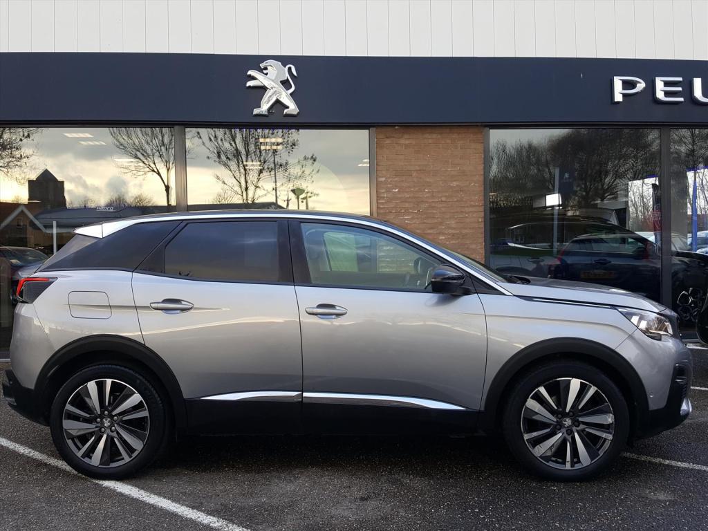 Peugeot 3008 allure 1.2pt-130pk navigatie | trekhaakafn | apple carplay & a