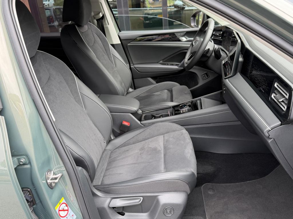 Volkswagen Tiguan 1.5 ehybrid elegance 204pk | trekhaak | 360 camera | all-