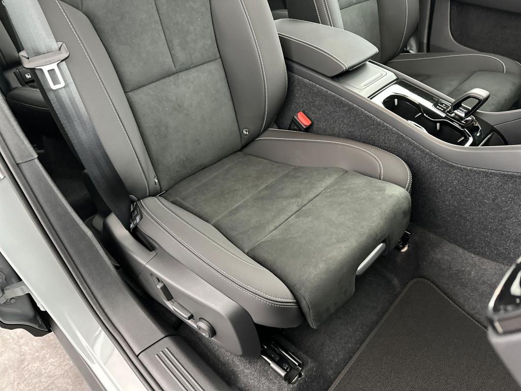 Volvo Ex40 extended range ultra dark europa