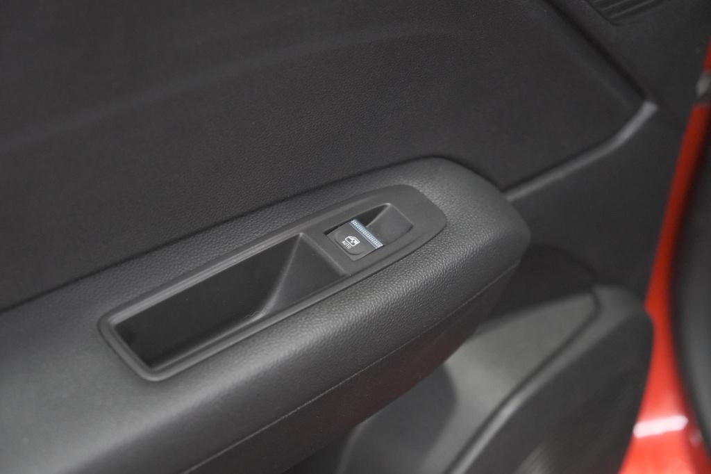 Renault Captur tce 90 intens | navigatie | camera | parkeersensoren voor + 