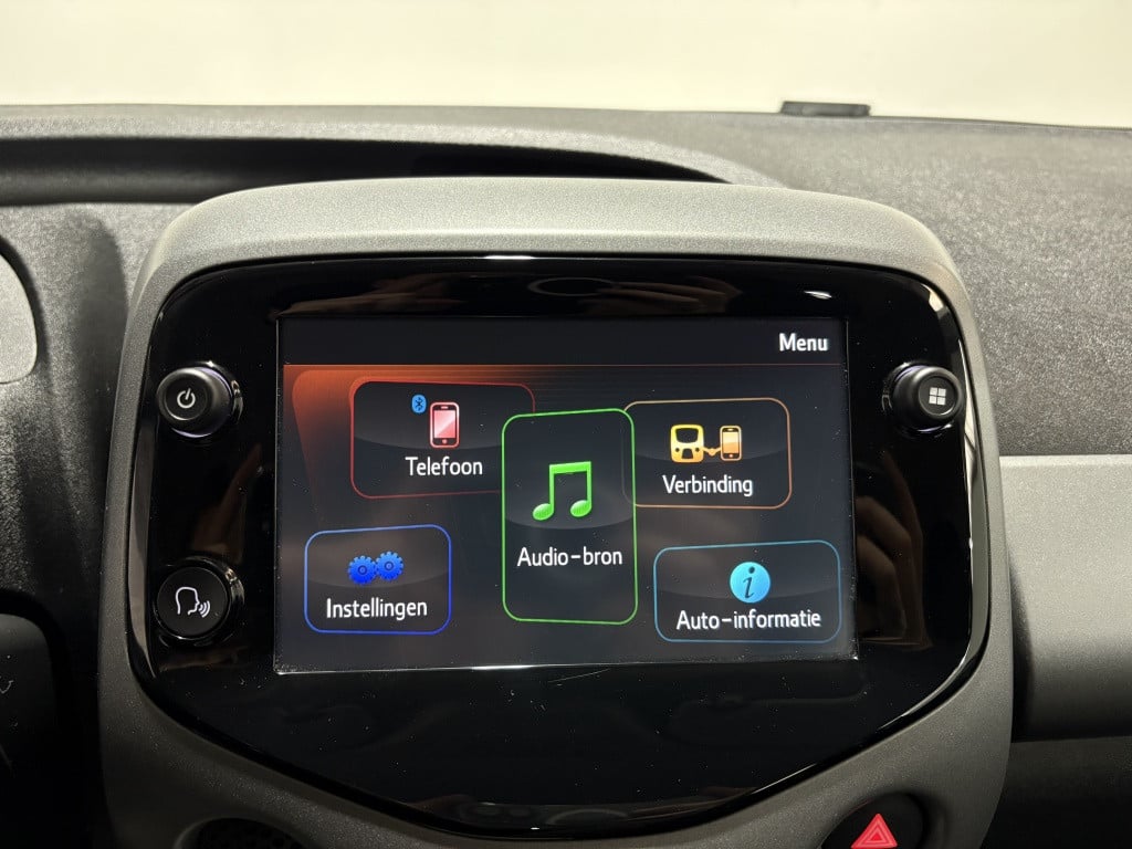 Toyota Aygo 1.0 vvt-i x-play