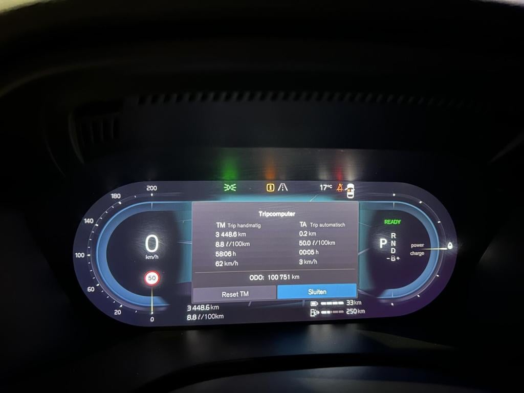 Volvo XC60 2.0 t6 plug-in hybrid awd inscription *pano*hud*memory*