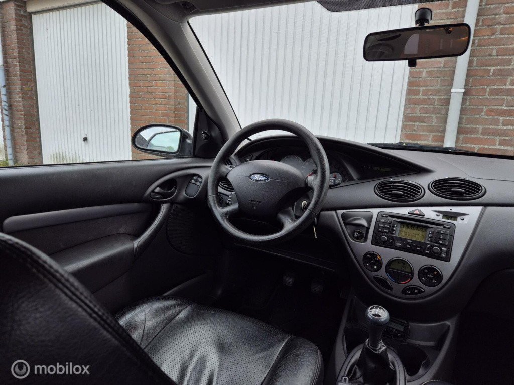 Ford Focus 1.6-16v / airco / dealeronderhouden / origineel nl