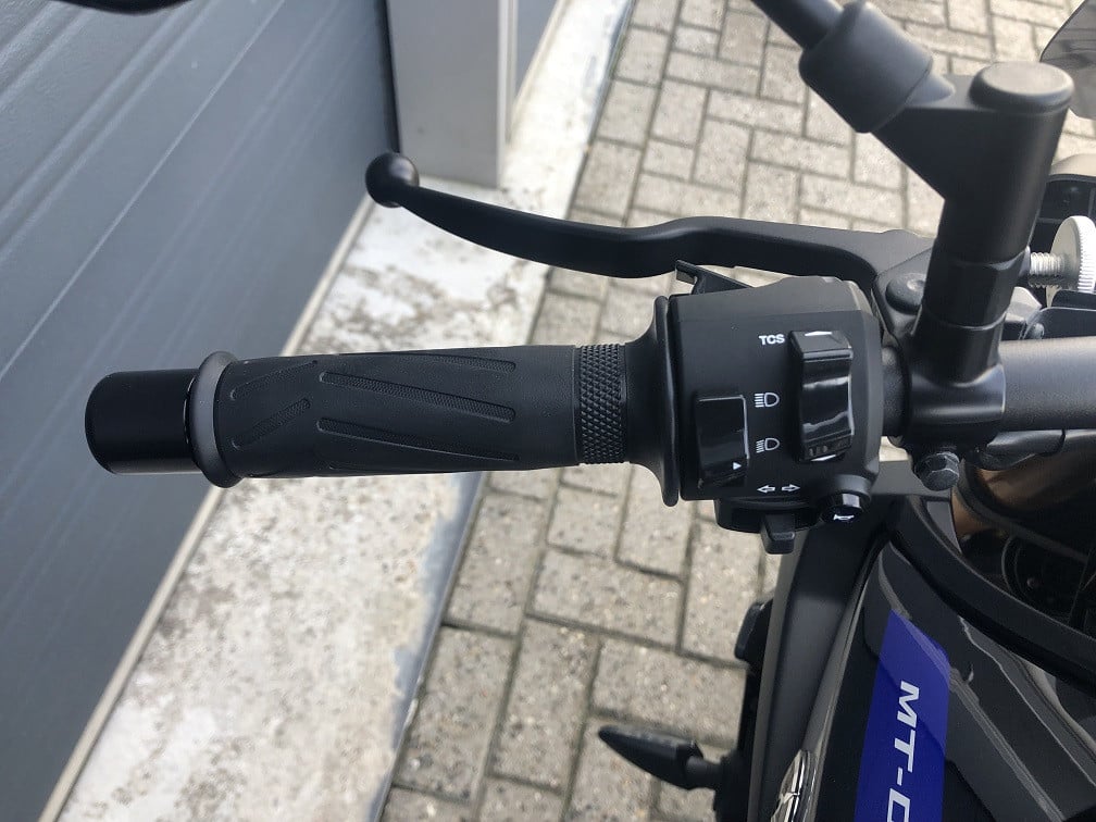 Yamaha MT09-SP met slechts 3956 km!! Gewoon nieuw, incl boekjes etc €8999,-