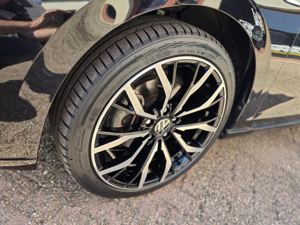 Volkswagen Golf 1.5 etsi style edition | clima | navi | acc | virtual |