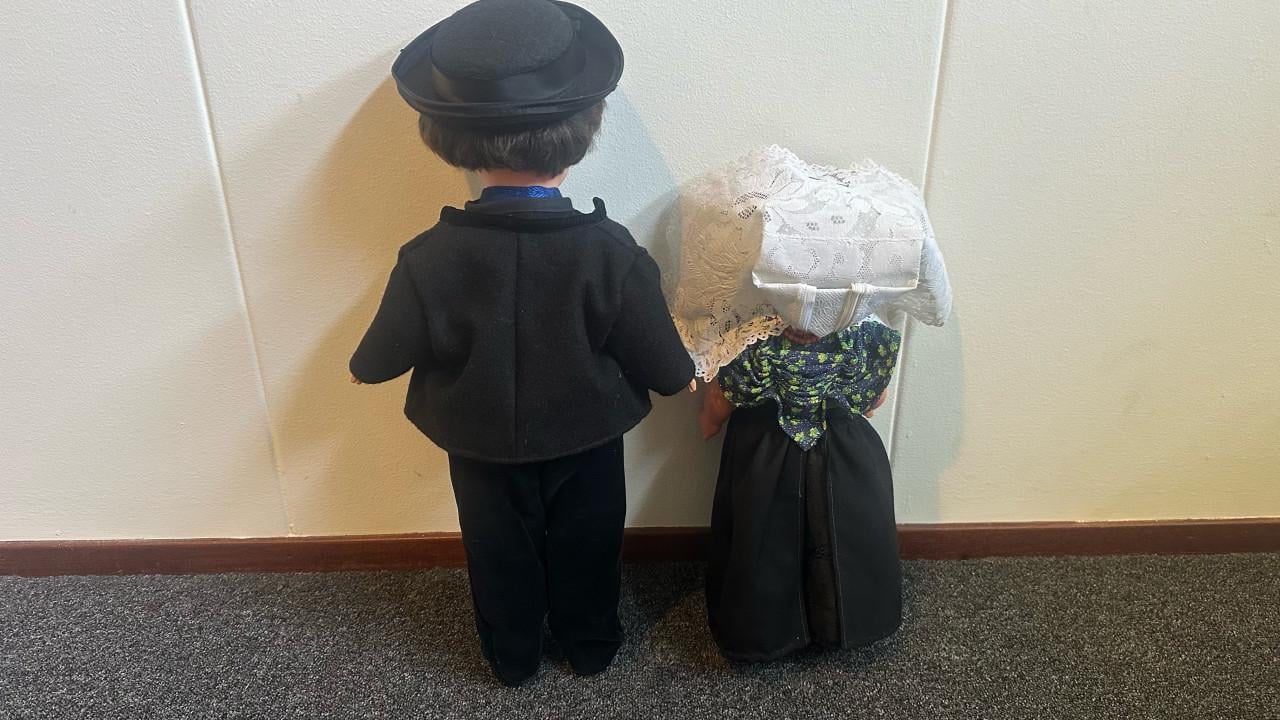 Klederdracht poppen. Zuid- Beveland Protestant