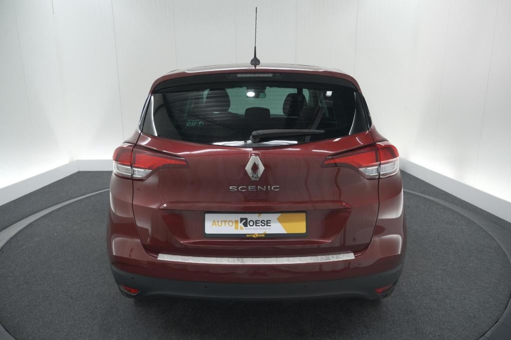 Renault Scenic tce 140 edc limited | camera | stoelverwarming | navigatie |