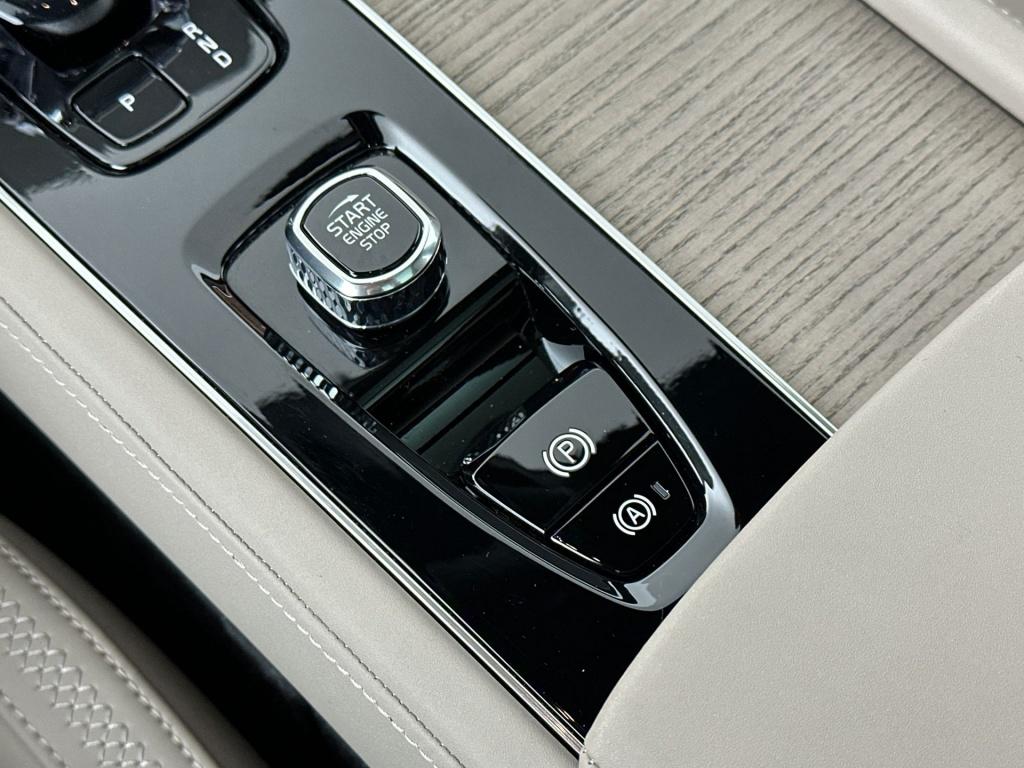 Volvo XC90 t8 455pk recharge ultra dark| adap.cruise| panodak| 360camera| a