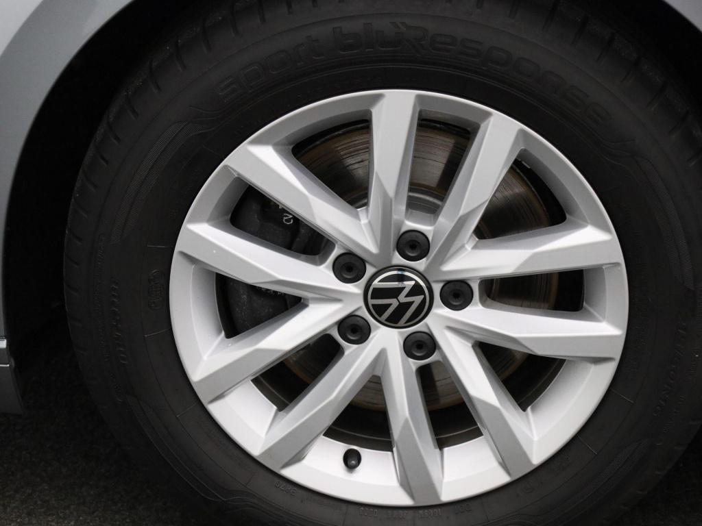 Volkswagen Passat variant 1.5 tsi business | automaat | lmv | parkeer senso