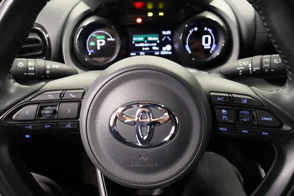 Toyota Yaris 1.5 hybride dynamic| camera| adap.cruise| half leder| climate