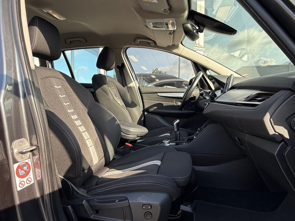 BMW 2-serie gran tourer 220i centennial executive