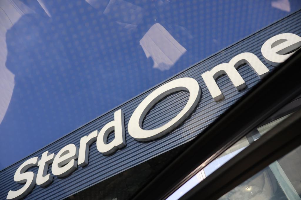 BMW X7 xdrive40i 6p. l 340 pk l panodak skylounge l laser l head-up l 3500 