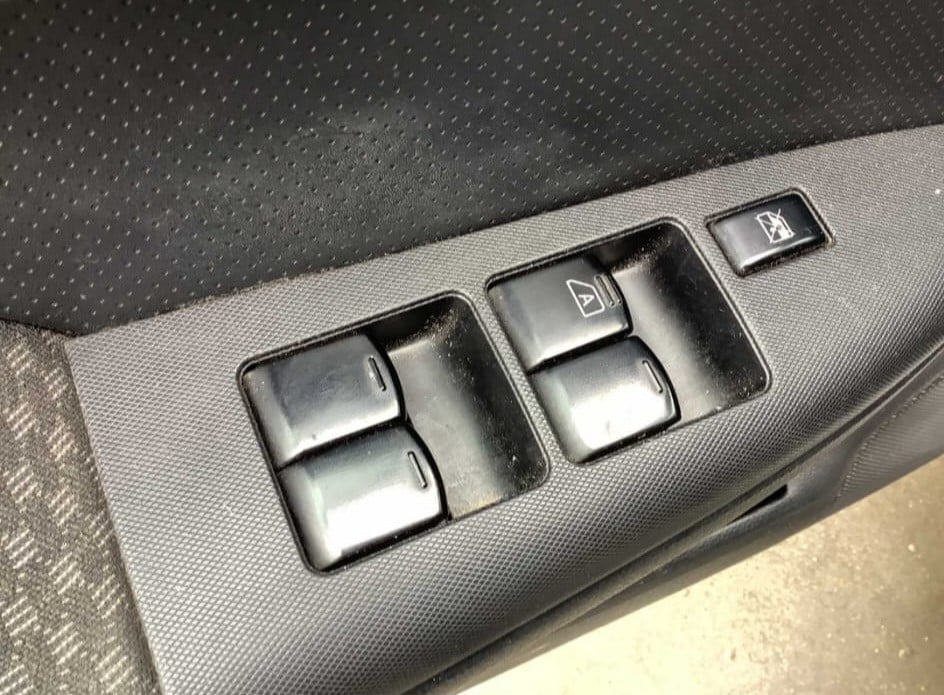 Nissan Note 2006 nieuwe APK airco trekhaak elektrische ramen
