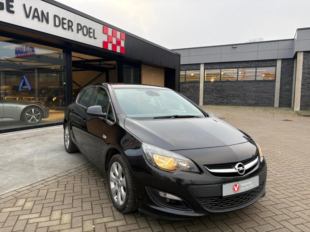Opel Astra 1.4 turbo blitz