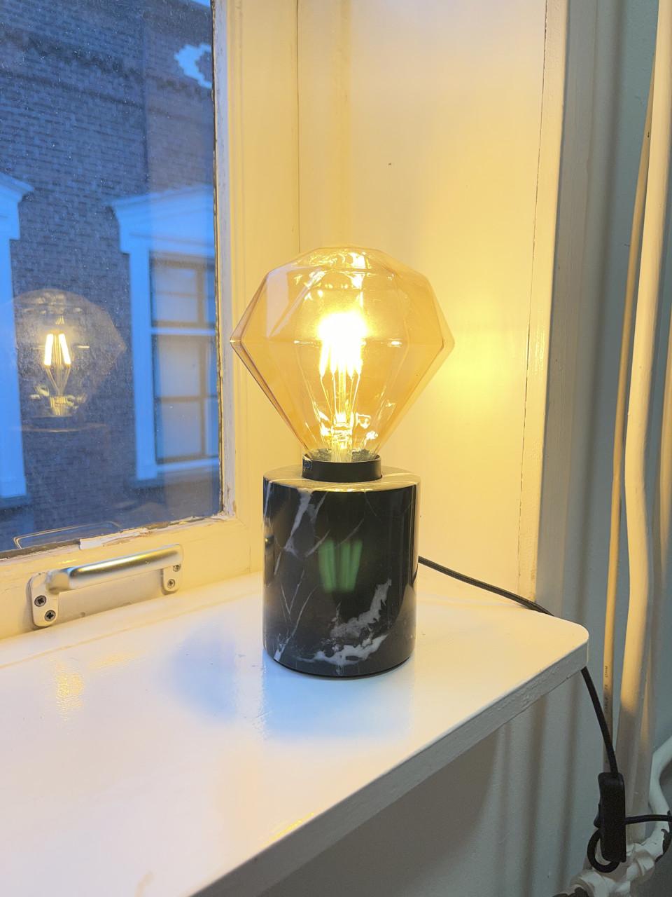 Ophalen! IKEA marmeren lampenvoet.