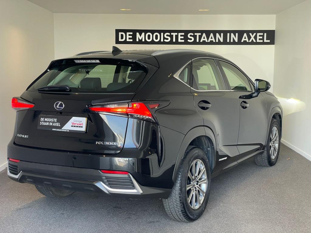 Lexus Nx 300h awd business line