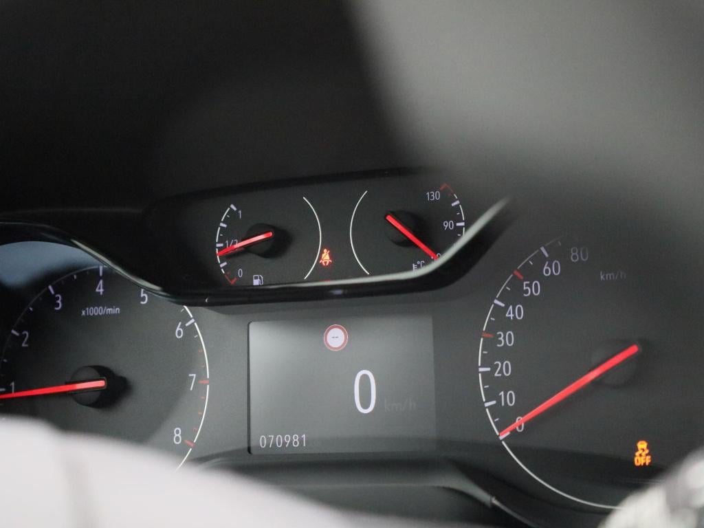 Opel Corsa 1.2 edition | apple carplay / android auto | cruise control | ai