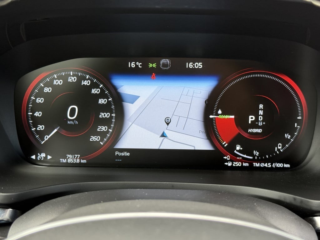 Volvo V60 t6 340pk recharge r-design| adap.cruise| trekhaak| camera| h&k s