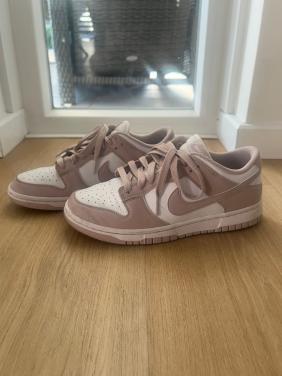 Nike low dunks, maat 38,5
